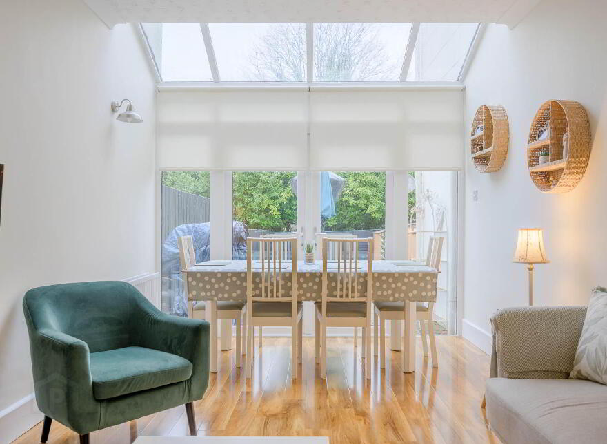 99 Demesne Road, Holywood, BT18 9EY
