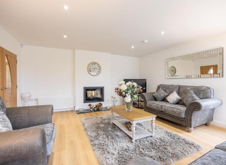 Hillside Cottage, 27a Craigarusky Road, Killinchy, BT23 6QS