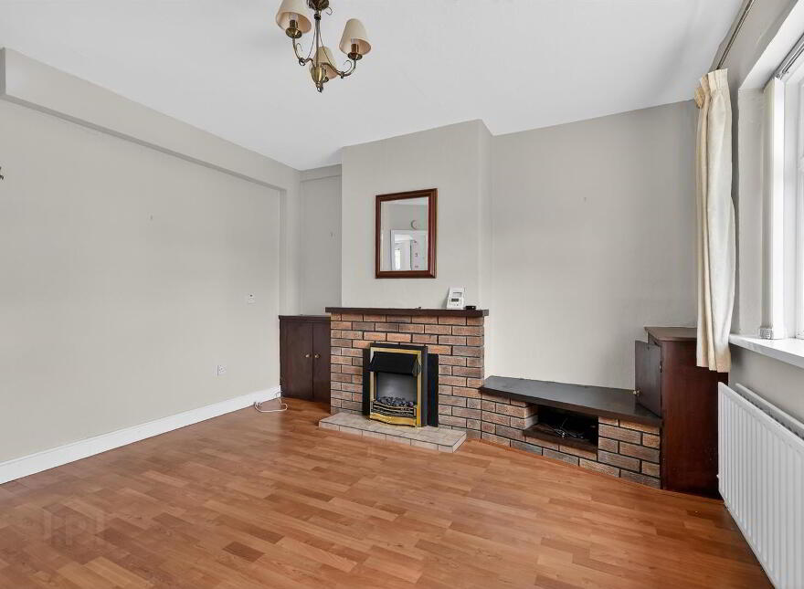 2 Donegall Gardens, Belfast, BT12 6NU