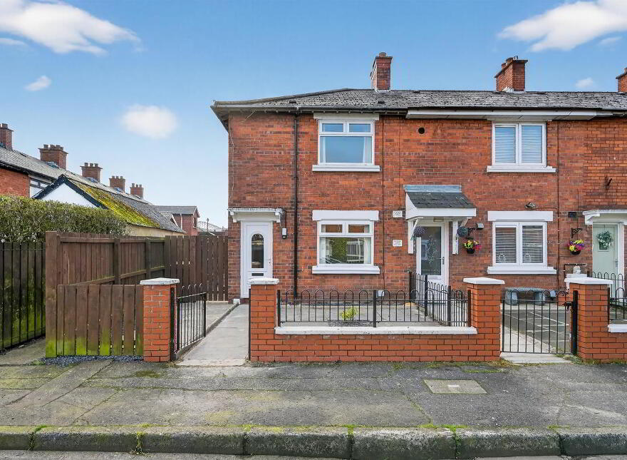 2 Donegall Gardens, Belfast, BT12 6NU
