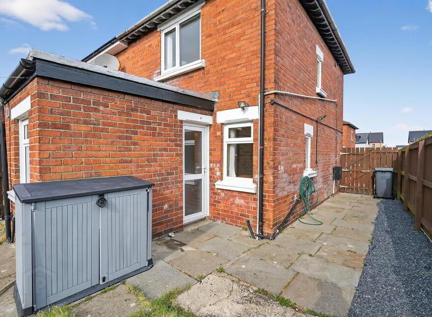 2 Donegall Gardens, Belfast, BT12 6NU