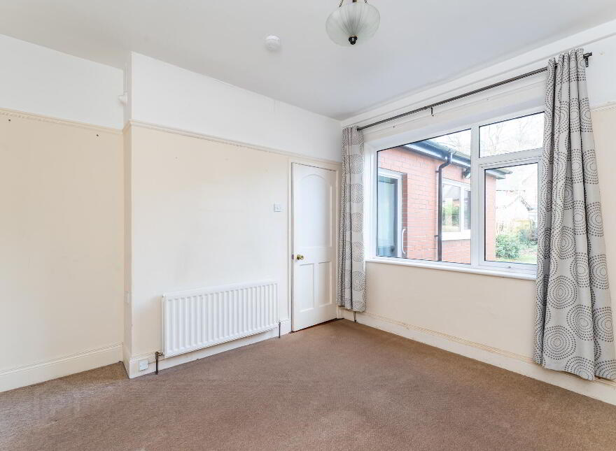2 Lucerne Parade, Stranmillis, Belfast, BT9 5FT