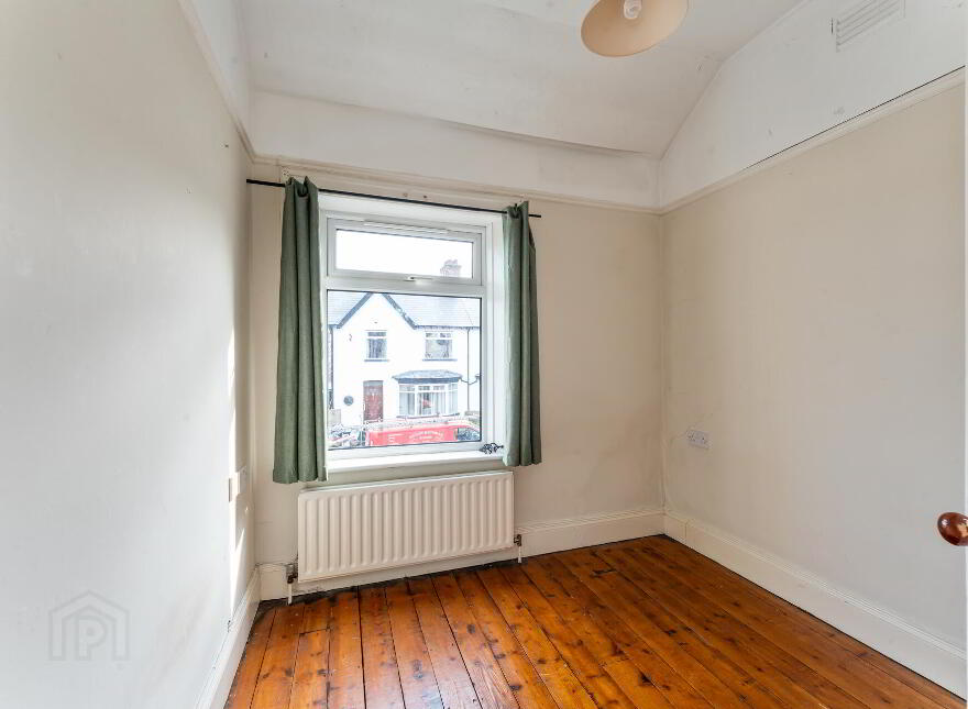 2 Lucerne Parade, Stranmillis, Belfast, BT9 5FT