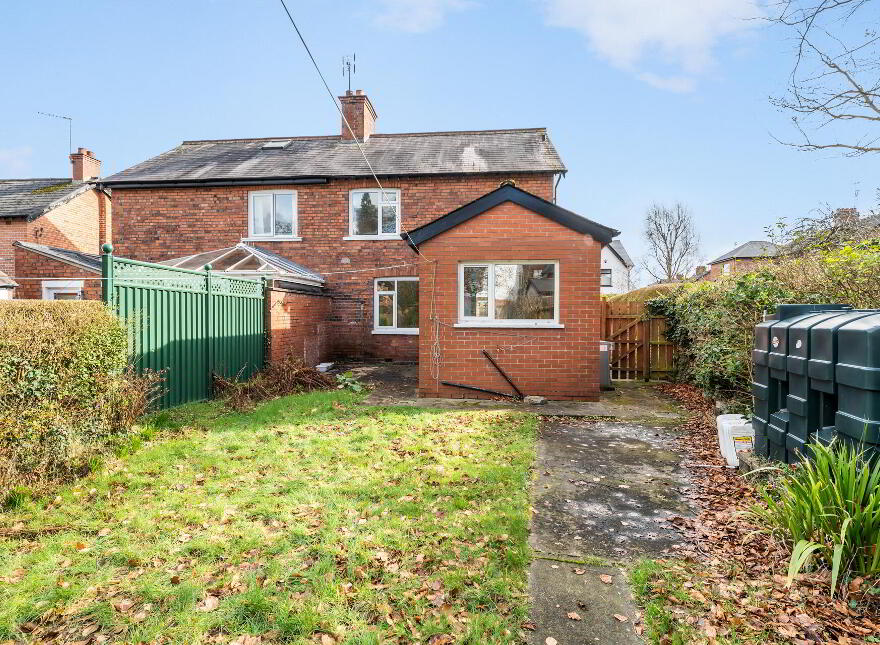 2 Lucerne Parade, Stranmillis, Belfast, BT9 5FT