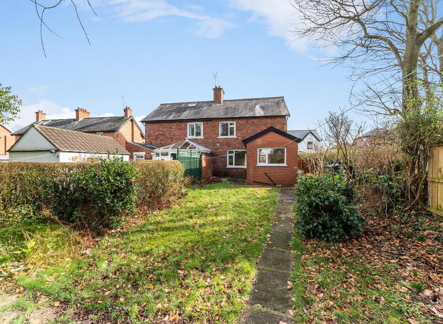 2 Lucerne Parade, Stranmillis, Belfast, BT9 5FT