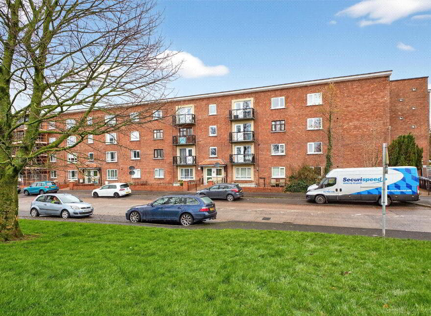 3e Green End, Rathcoole, Newtownabbey, BT37 9NQ