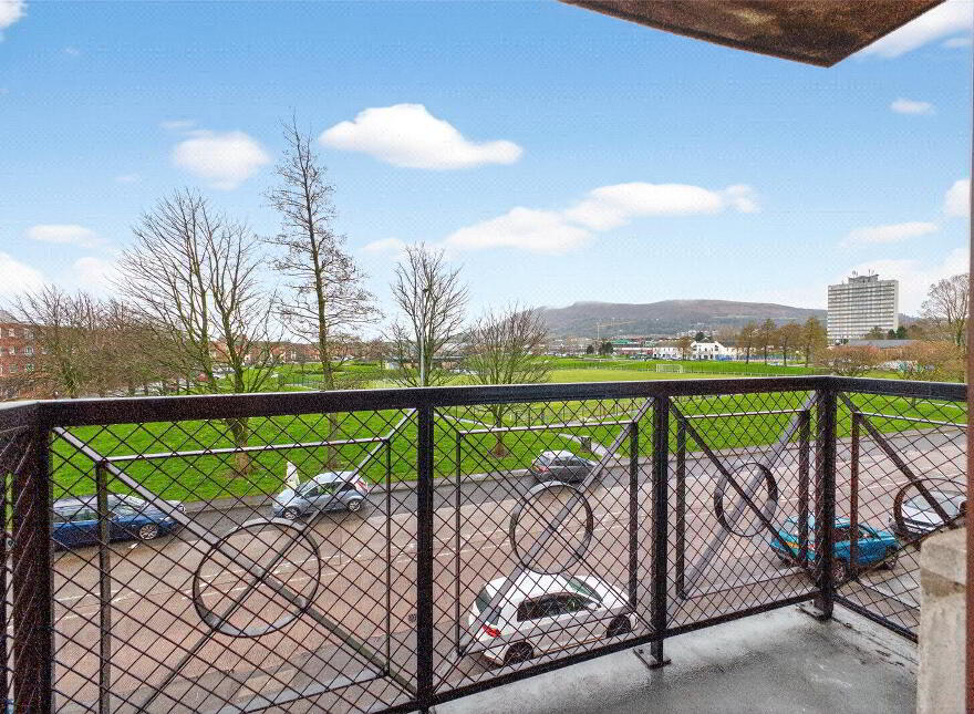 3e Green End, Rathcoole, Newtownabbey, BT37 9NQ