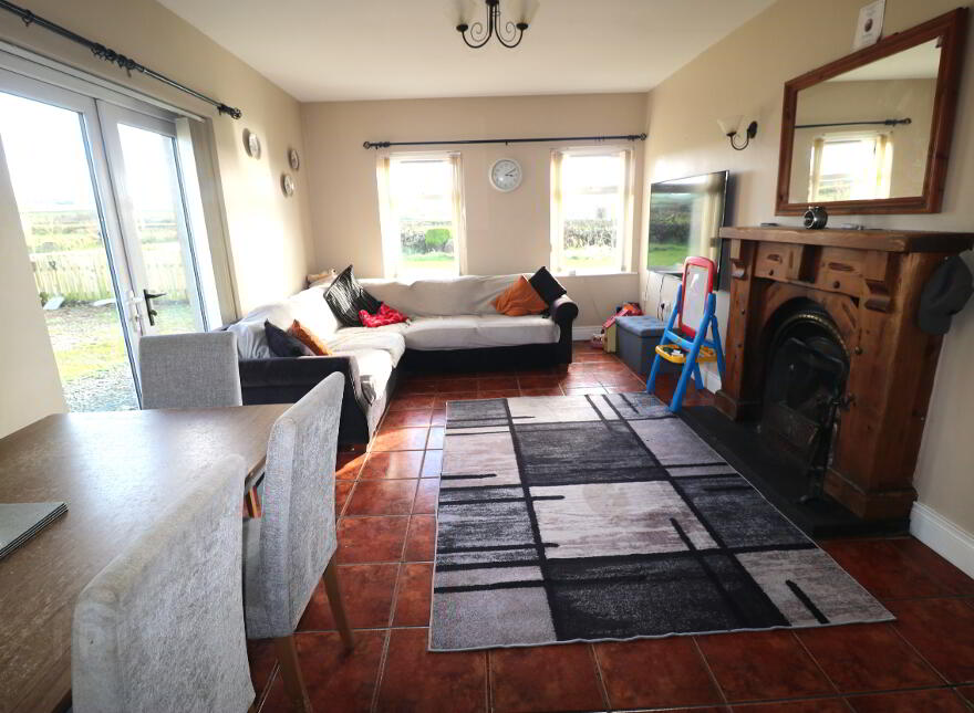16 Lisles Hill Road, Broughshane, Ballymena, BT42 4LJ