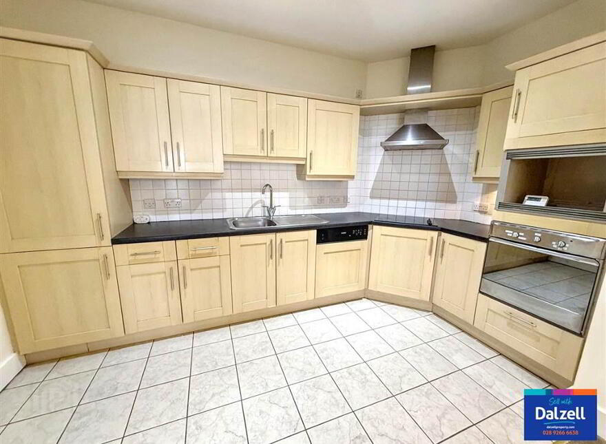 28 Lisburn Square, Lisburn, BT28 1TS
