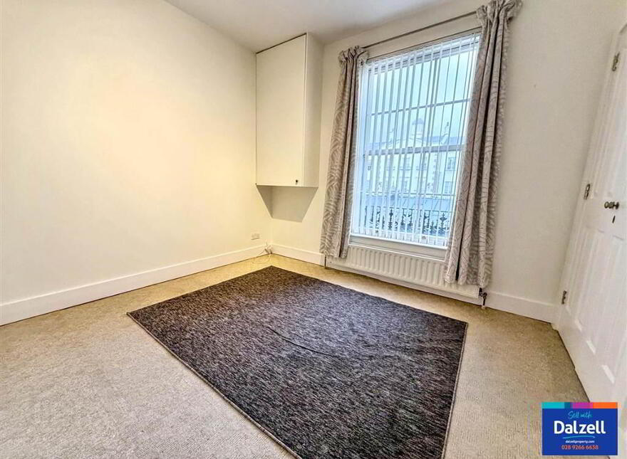 28 Lisburn Square, Lisburn, BT28 1TS