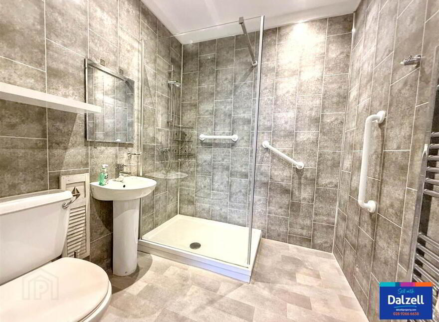28 Lisburn Square, Lisburn, BT28 1TS