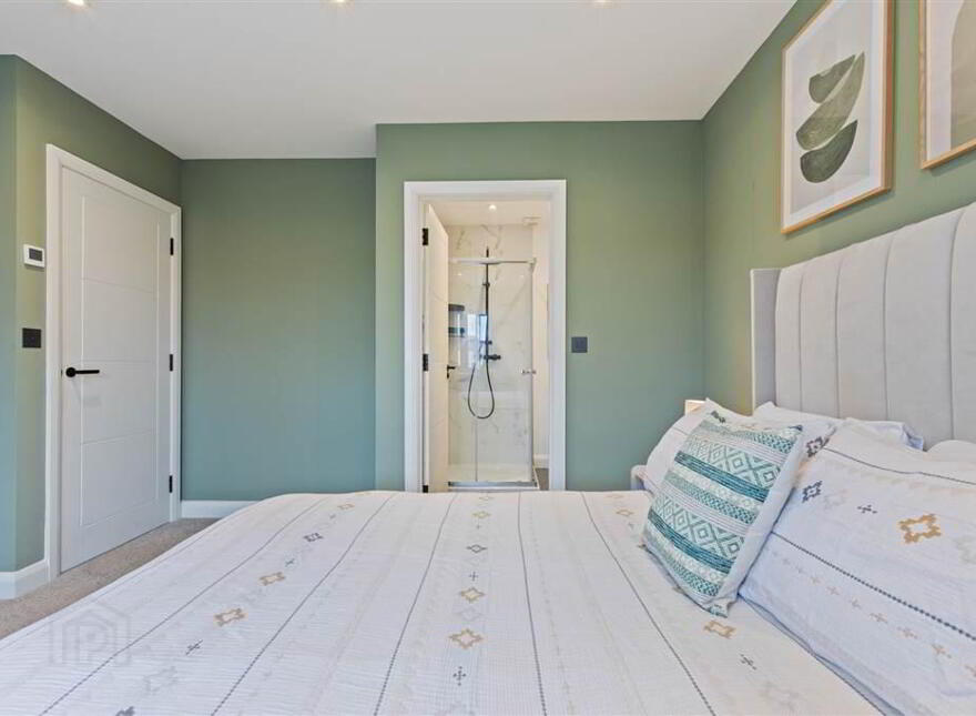 35 Edengrove Park North, Ballynahinch, BT24 8FQ
