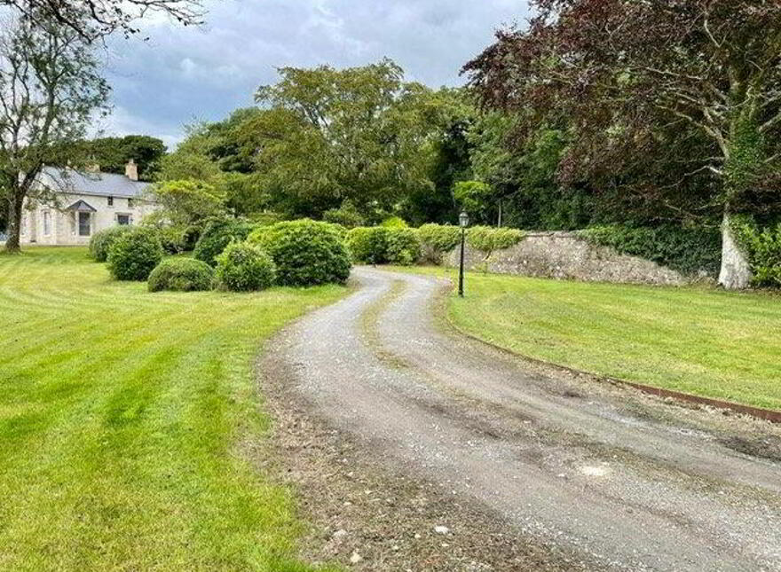 18 Ballyhanedin Road, Feeny, BT47 4TQ