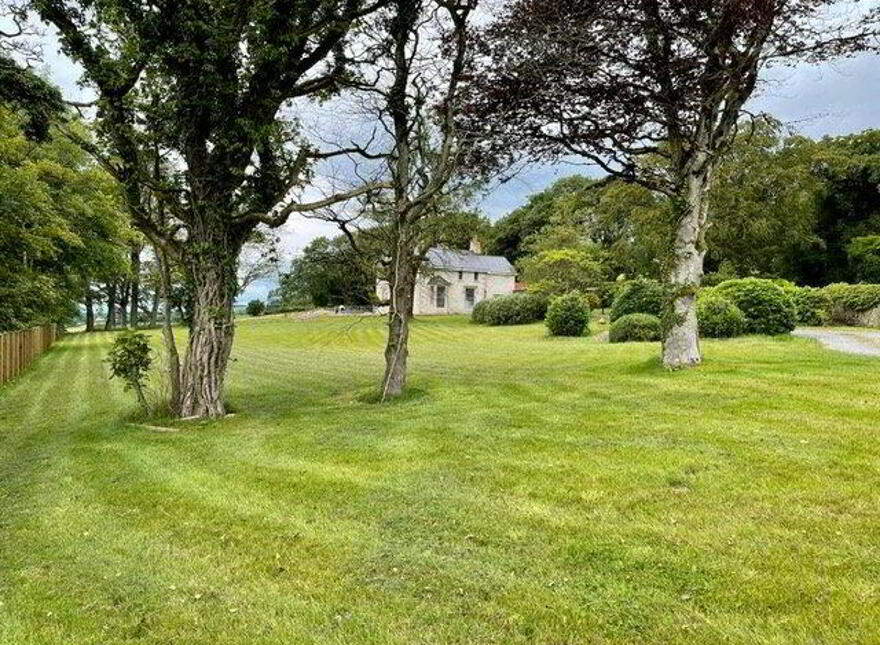 18 Ballyhanedin Road, Feeny, BT47 4TQ