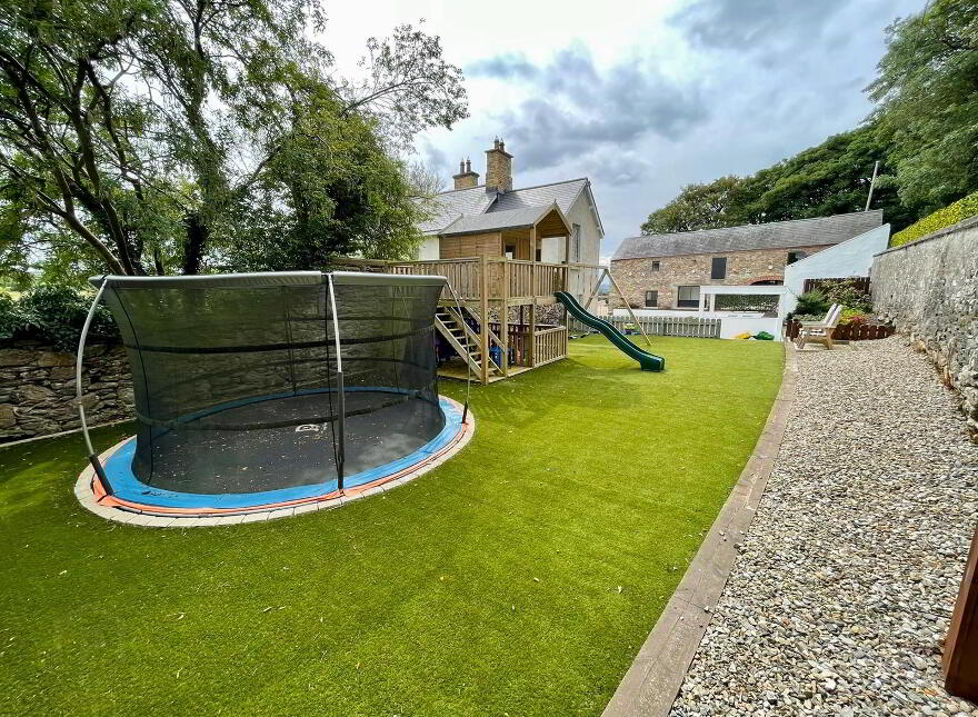 18 Ballyhanedin Road, Feeny, BT47 4TQ