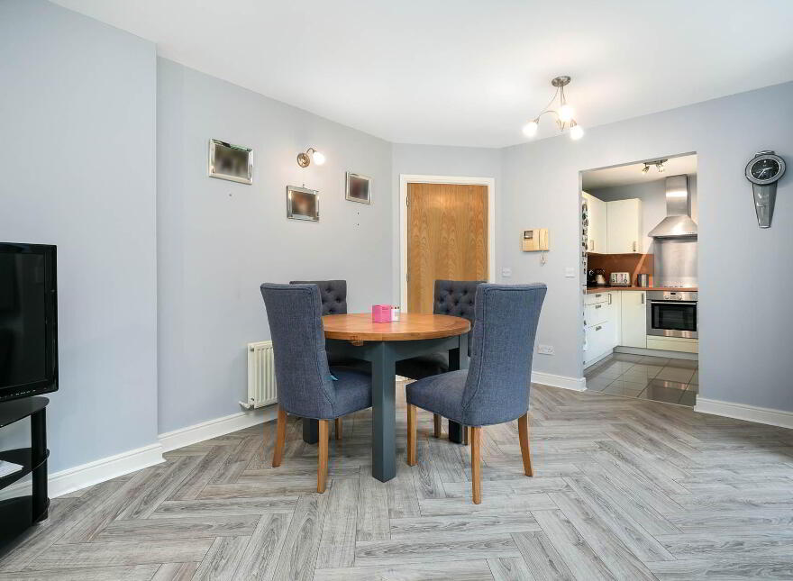 Apartment 3 Block A The Park, Clon Brugh, Aiken`s Village, Dublin, D18VX65