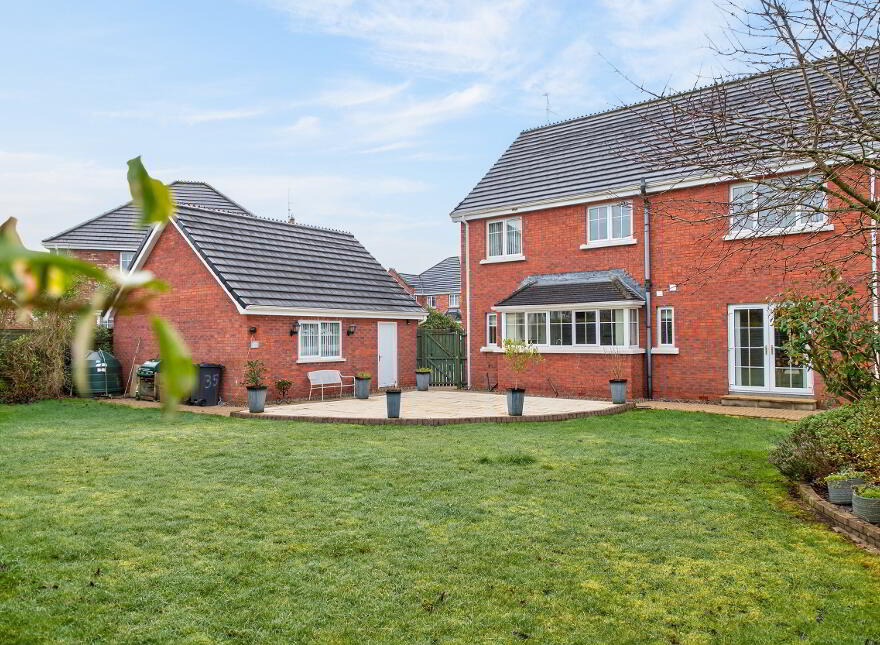 35 Galgorm Lodge, Ballymena, BT42 1GL