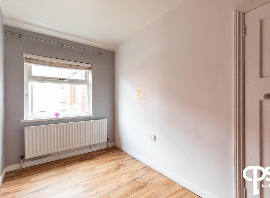 31 Iris Drive, Belfast, BT12 7BJ