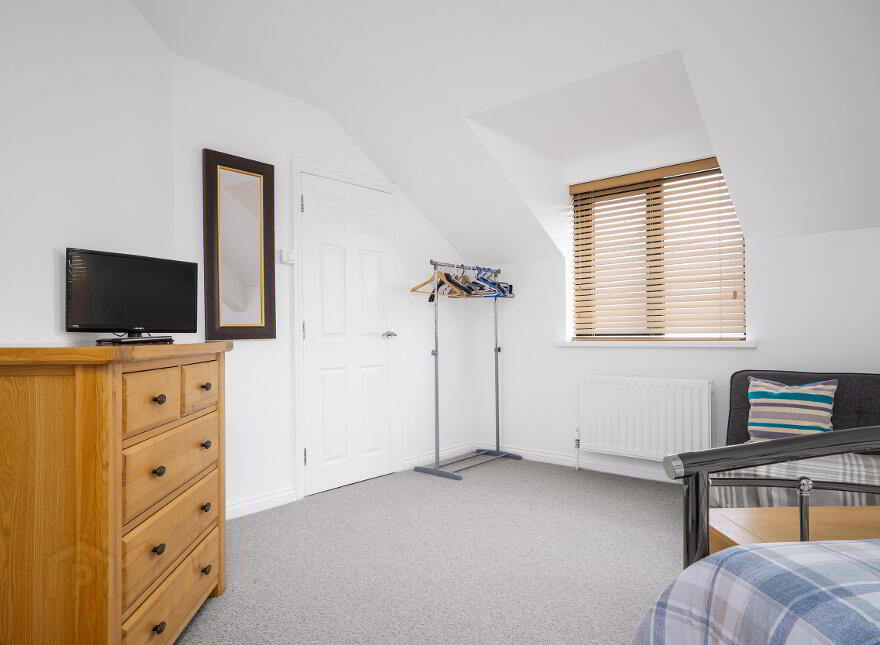 36 The Counties, Mark Street, Portrush, BT56 8QA