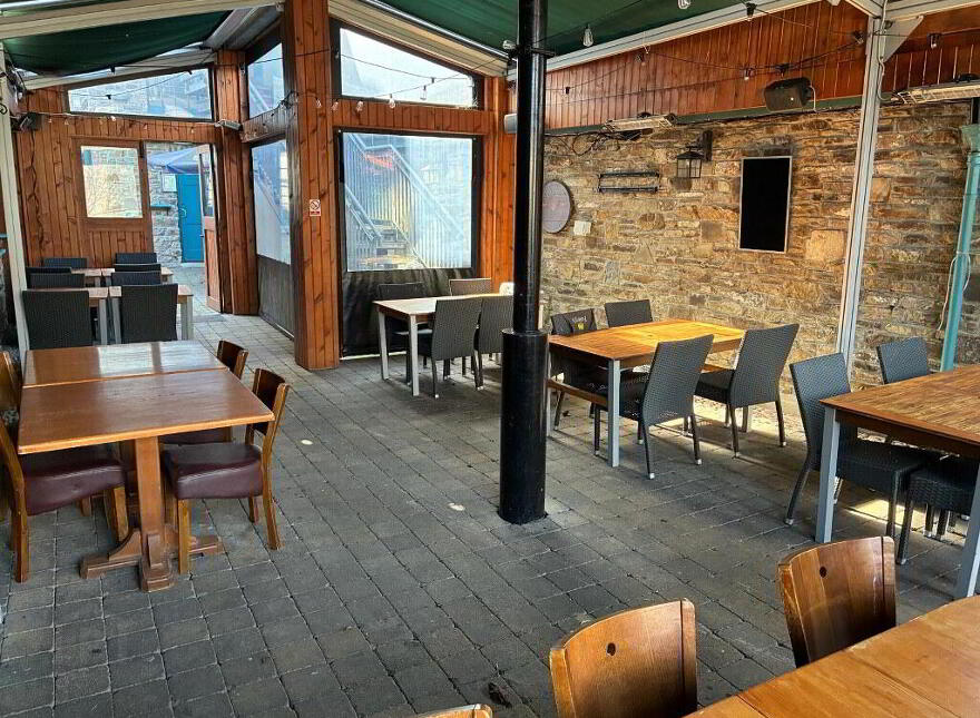 Foley's On The Mall, Main Street, Lismore, P51D5W5