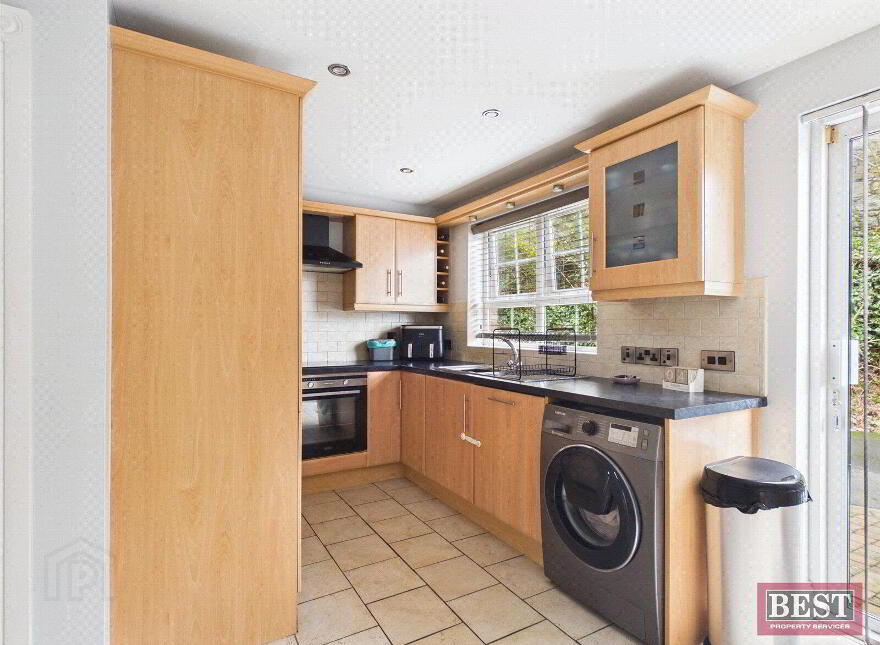 7 Carraig Mhuire, Newry, BT34 2GD
