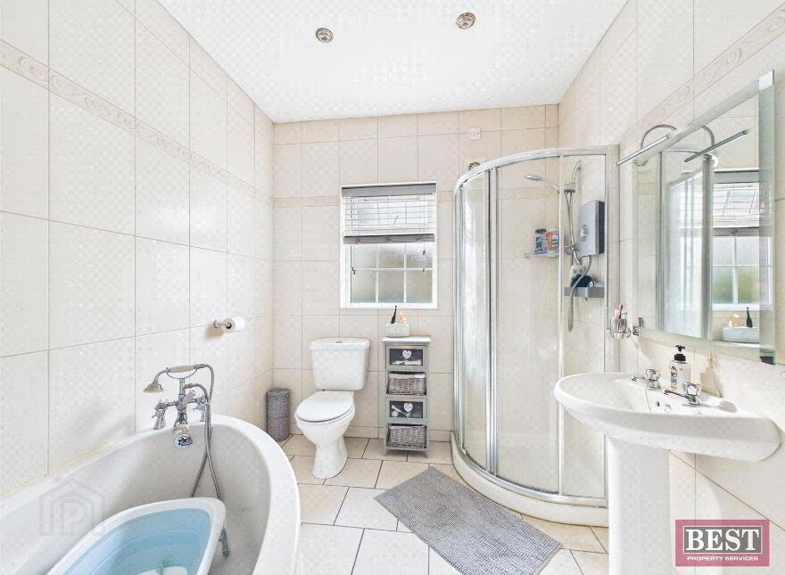 7 Carraig Mhuire, Newry, BT34 2GD