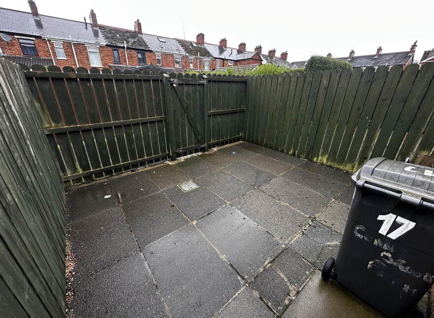 17 Connsbrook Park, Sydenham, Belfast, BT4 1NF