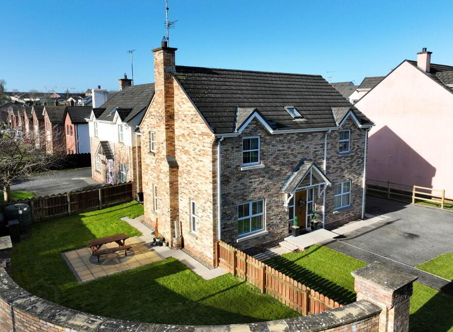2 Featherbed Glade, Rossorry, Enniskillen, BT74 7HW
