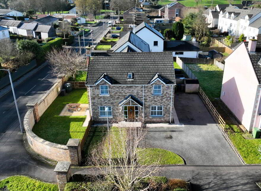 2 Featherbed Glade, Rossorry, Enniskillen, BT74 7HW
