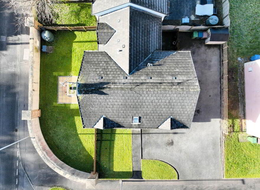 2 Featherbed Glade, Rossorry, Enniskillen, BT74 7HW