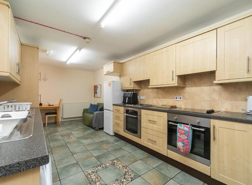23 Cameron Street, Belfast, BT7 1GU