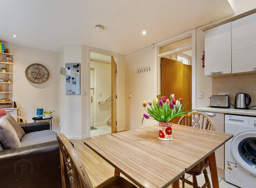 16 Hardcastle Street, Belfast, BT7 1GG