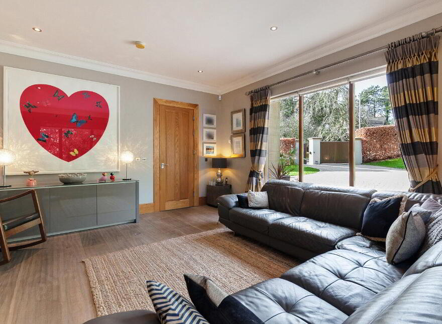 22 Deramore Park South, Belfast, BT9 5JY