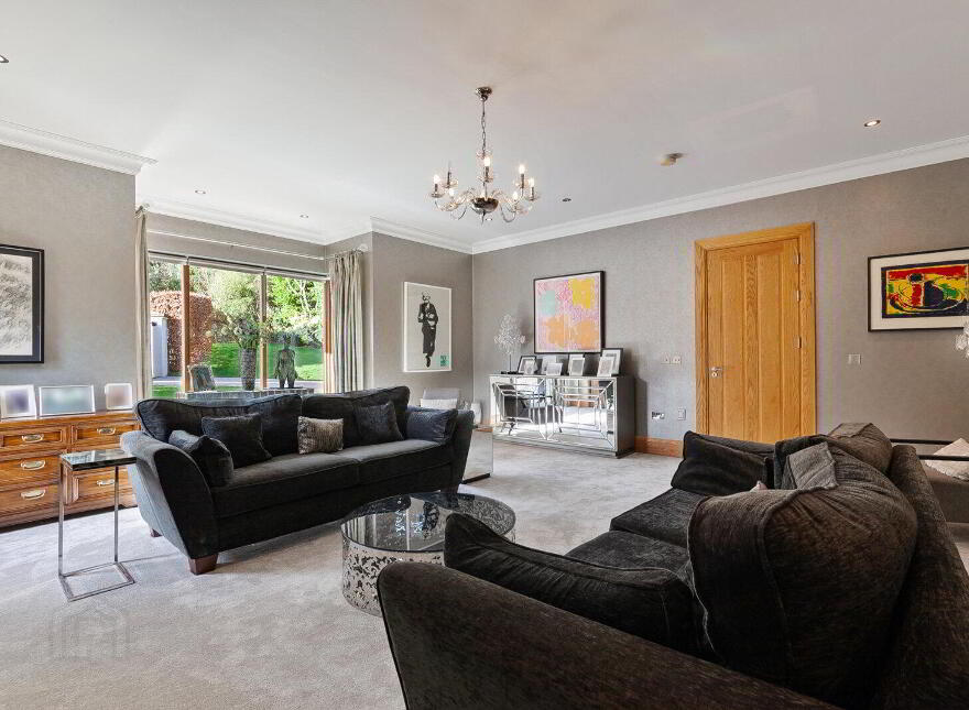 22 Deramore Park South, Belfast, BT9 5JY