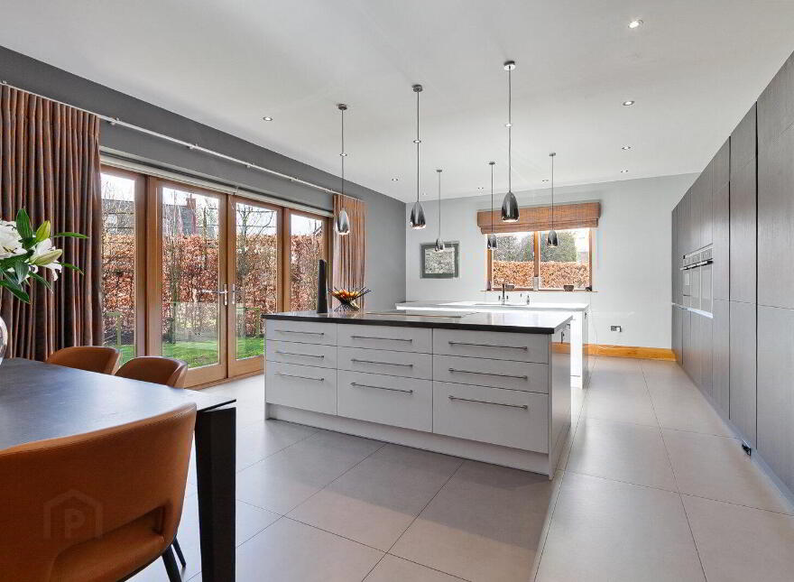 22 Deramore Park South, Belfast, BT9 5JY