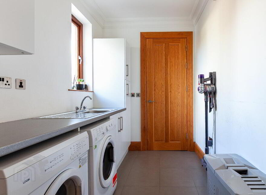 22 Deramore Park South, Belfast, BT9 5JY