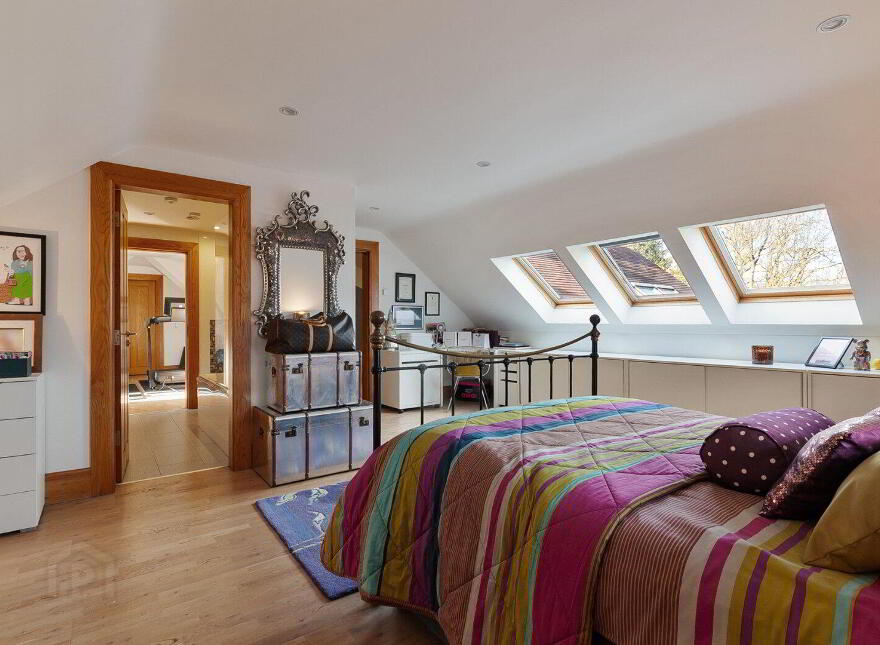 22 Deramore Park South, Belfast, BT9 5JY
