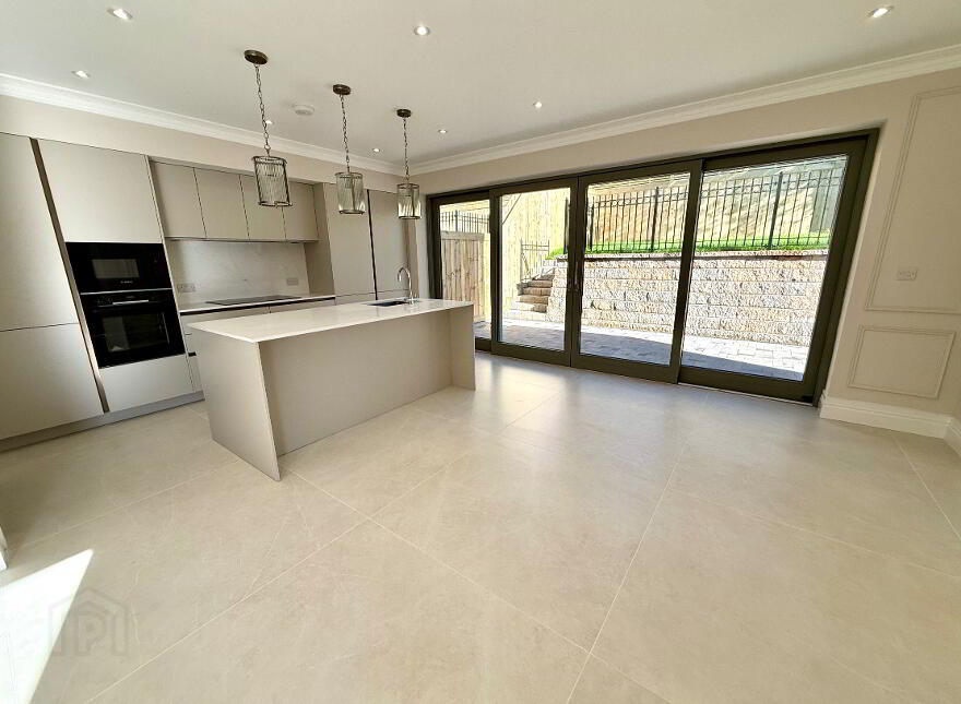 2 Derrianna, Culmore Road, Derry, BT48 8JB