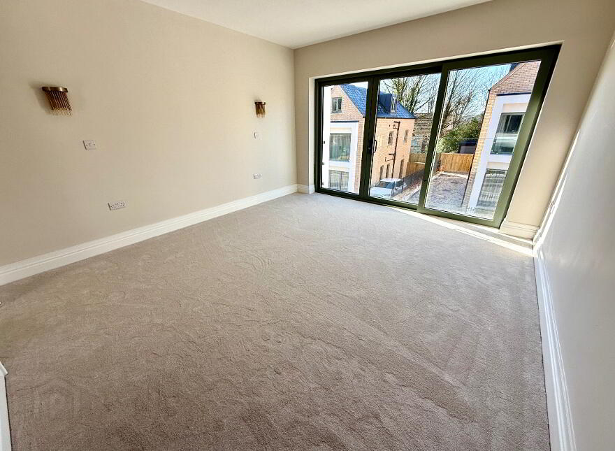 2 Derrianna, Culmore Road, Derry, BT48 8JB