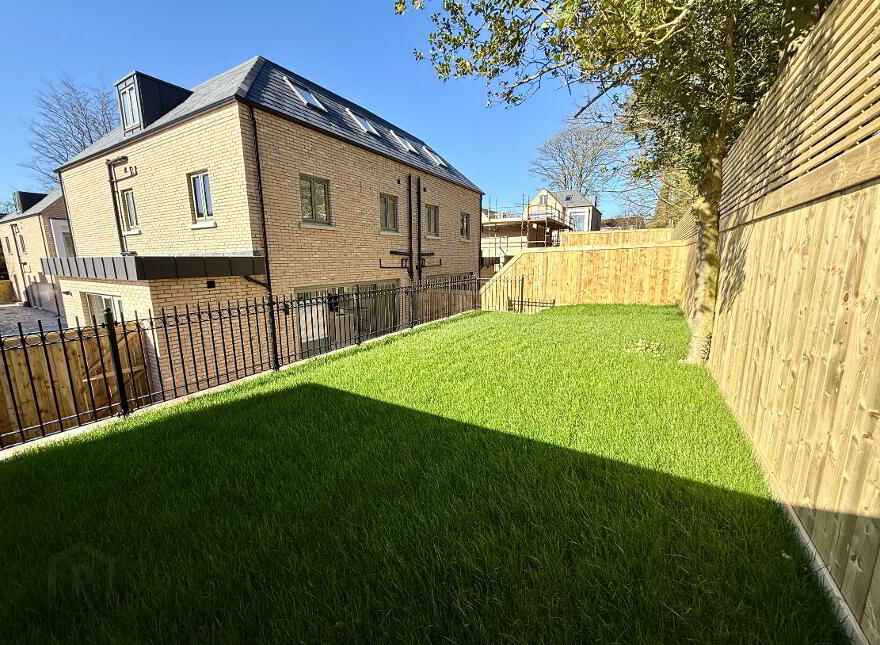 2 Derrianna, Culmore Road, Derry, BT48 8JB