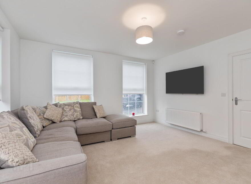 22 Mealough Place, Carryduff, Belfast, BT8 8SL