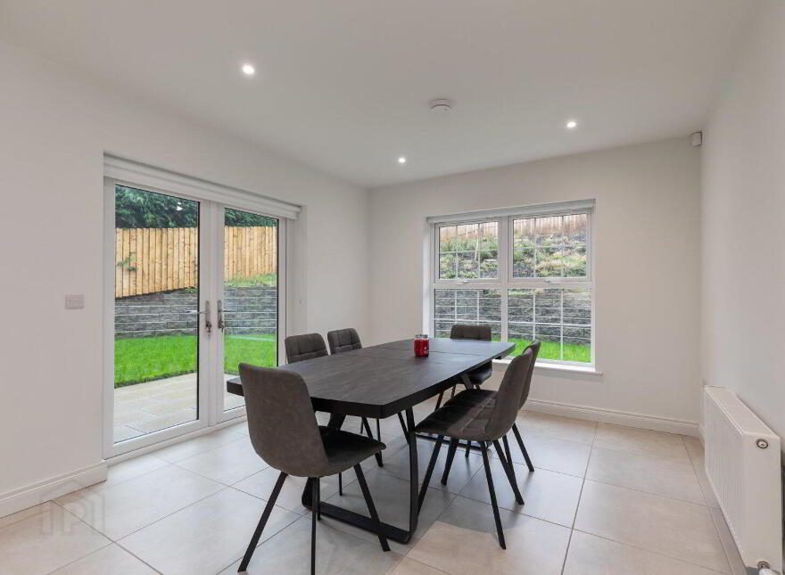 22 Mealough Place, Carryduff, Belfast, BT8 8SL