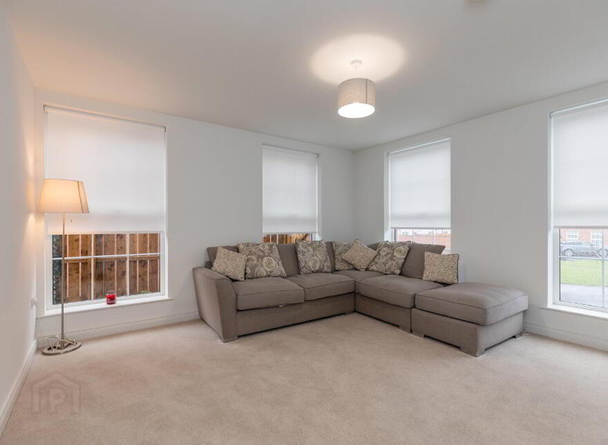 22 Mealough Place, Carryduff, Belfast, BT8 8SL