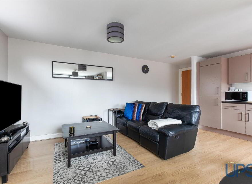 Apt 8 The Hazelton Building, 11 Clonard Street, Falls Road, Belfast, BT13 2QW