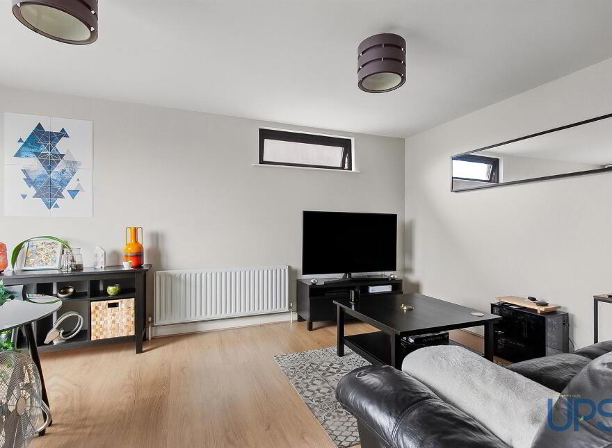 Apt 8 The Hazelton Building, 11 Clonard Street, Falls Road, Belfast, BT13 2QW