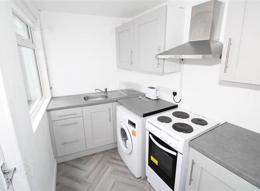 150 Hyndford Street, Belfast, BT5 5JG