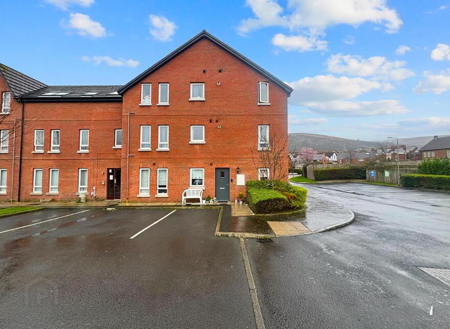 Apt 29, 4 West Circular Close, Belfast, BT13 3WQ