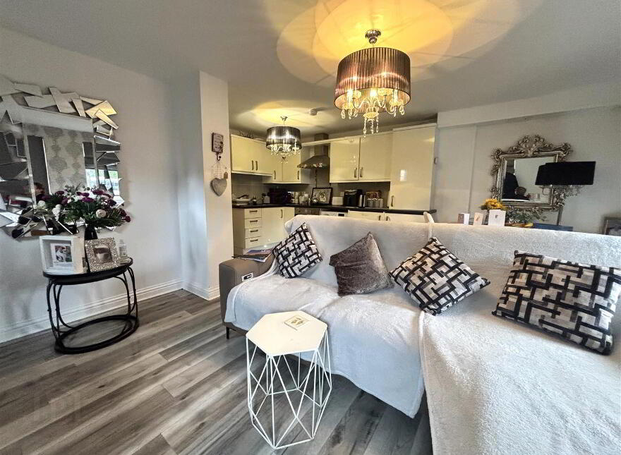 Apt 29, 4 West Circular Close, Belfast, BT13 3WQ