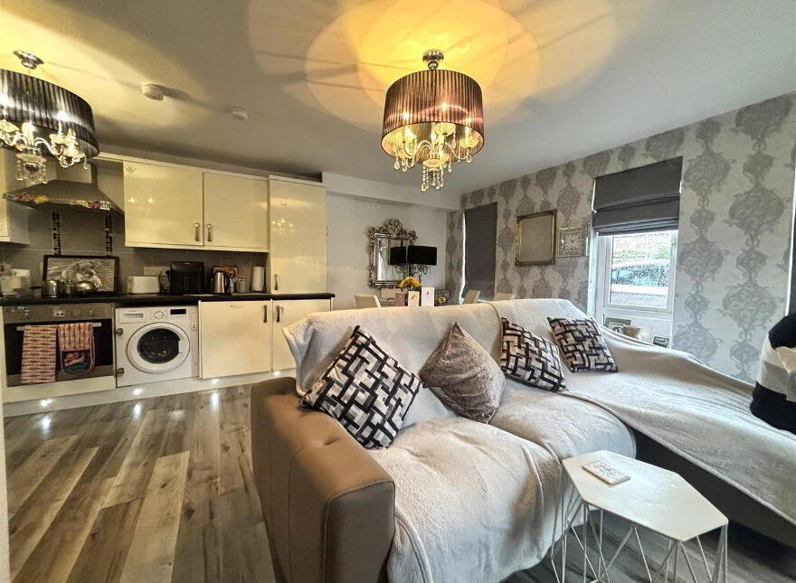 Apt 29, 4 West Circular Close, Belfast, BT13 3WQ