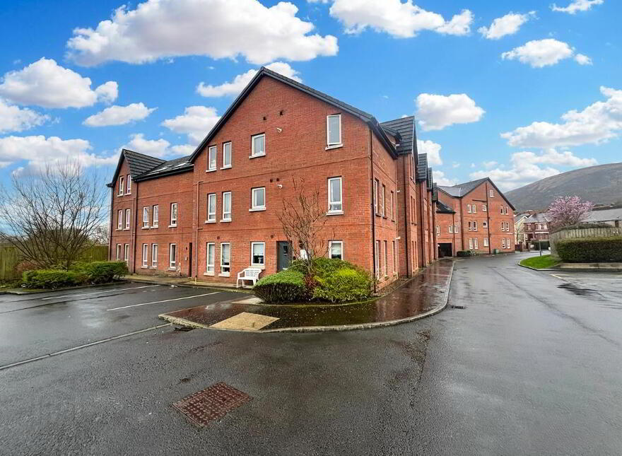 Apt 29, 4 West Circular Close, Belfast, BT13 3WQ